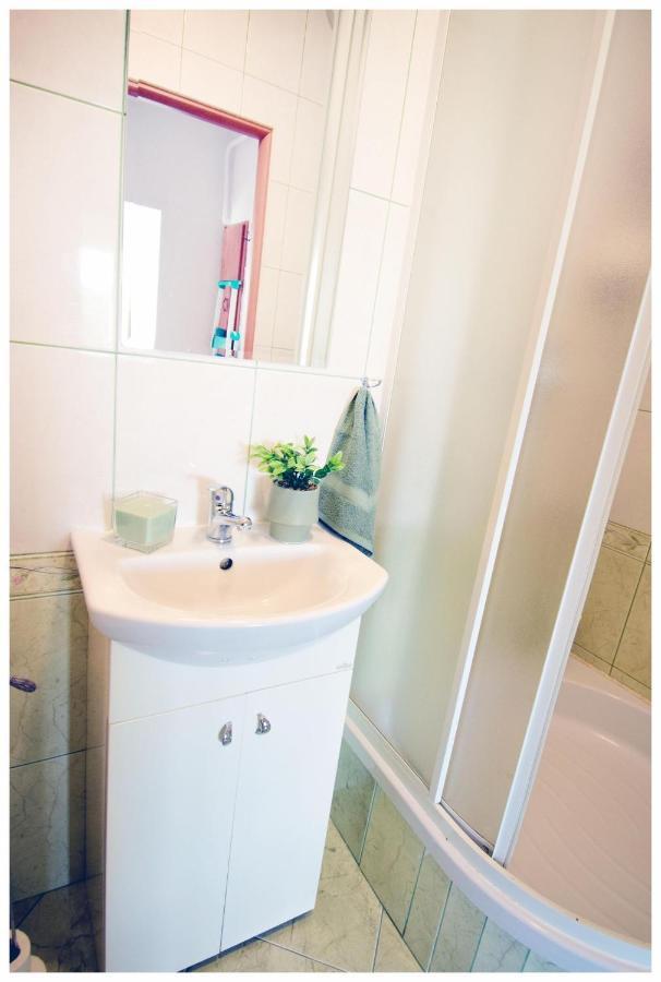 Color24 Apartament VI Stalowa Wola Dış mekan fotoğraf